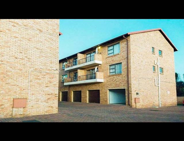 2 BEDROOM APARTMENT FOR SALE IN FLORIDA PARK